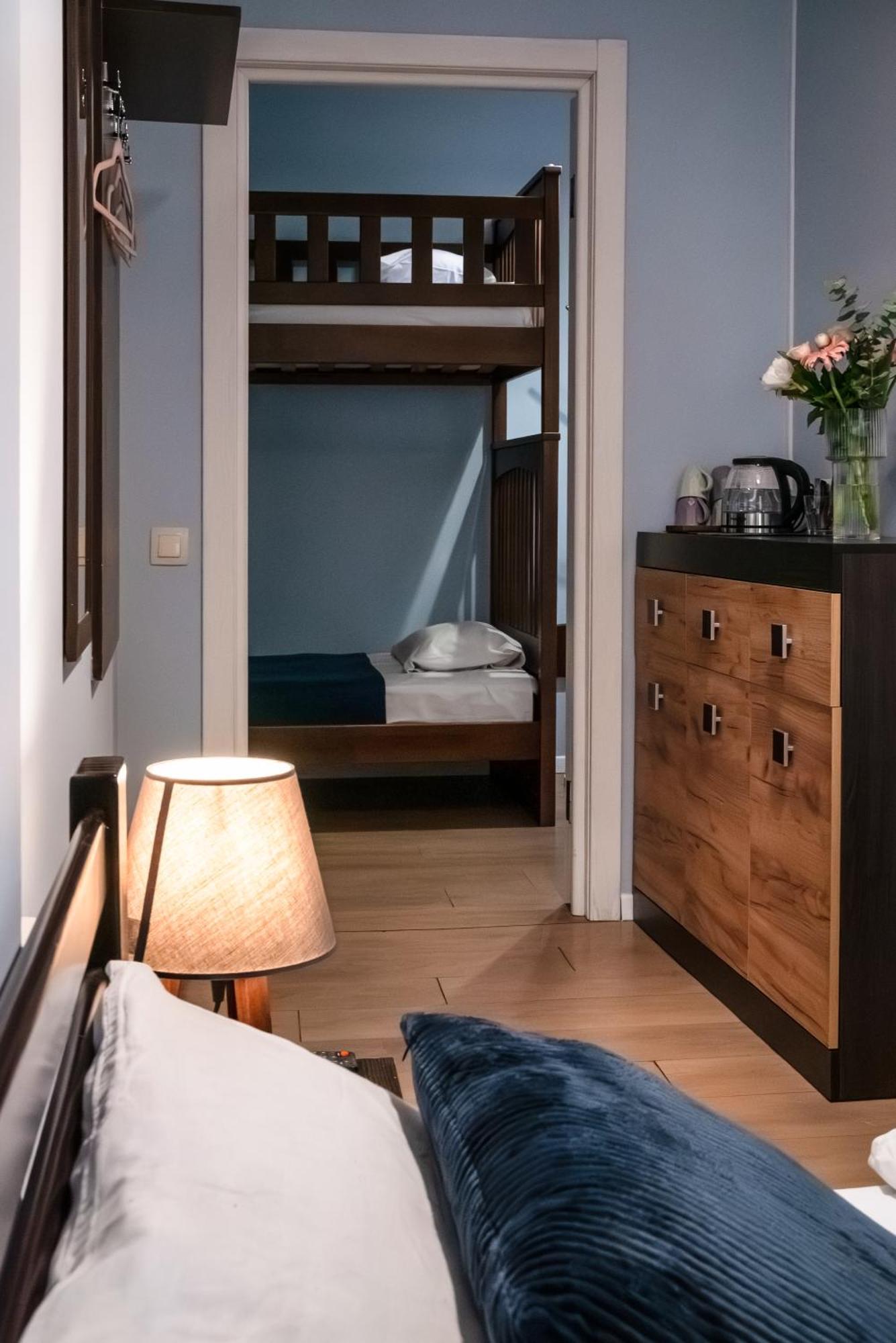 Gar'Is Hostel Lviv Extérieur photo