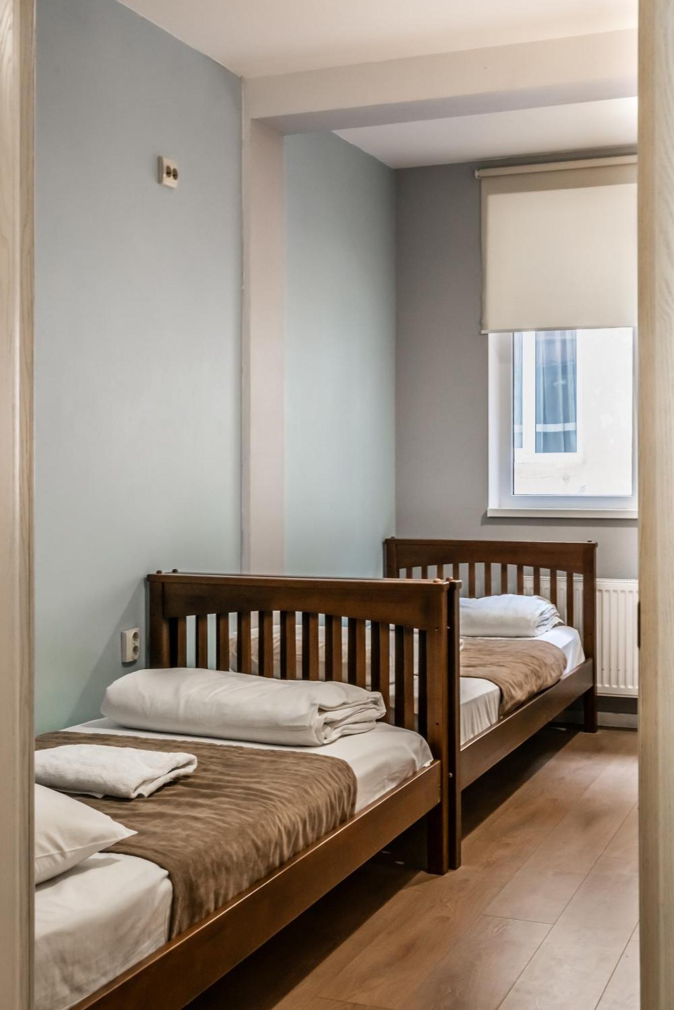 Gar'Is Hostel Lviv Extérieur photo