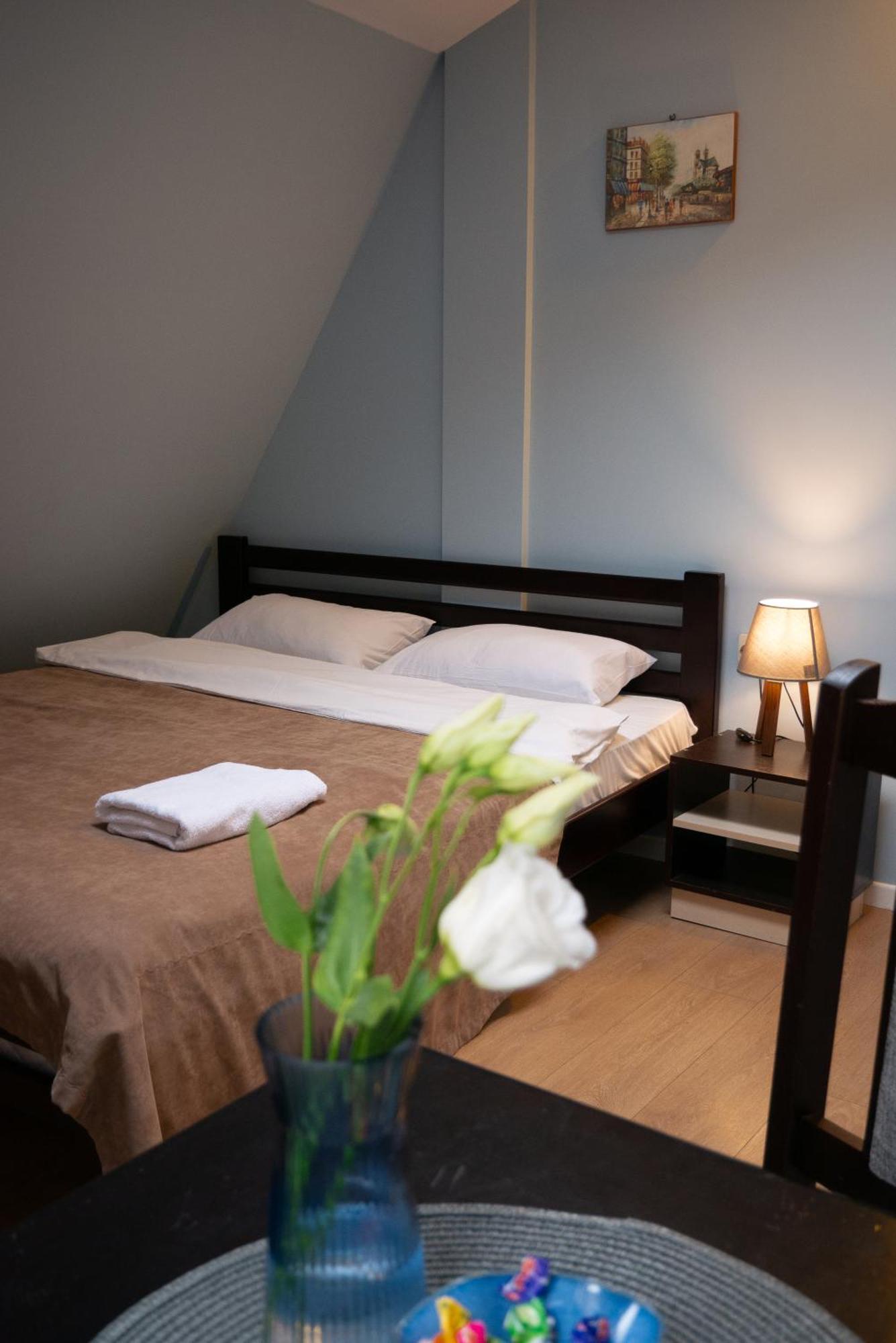 Gar'Is Hostel Lviv Extérieur photo