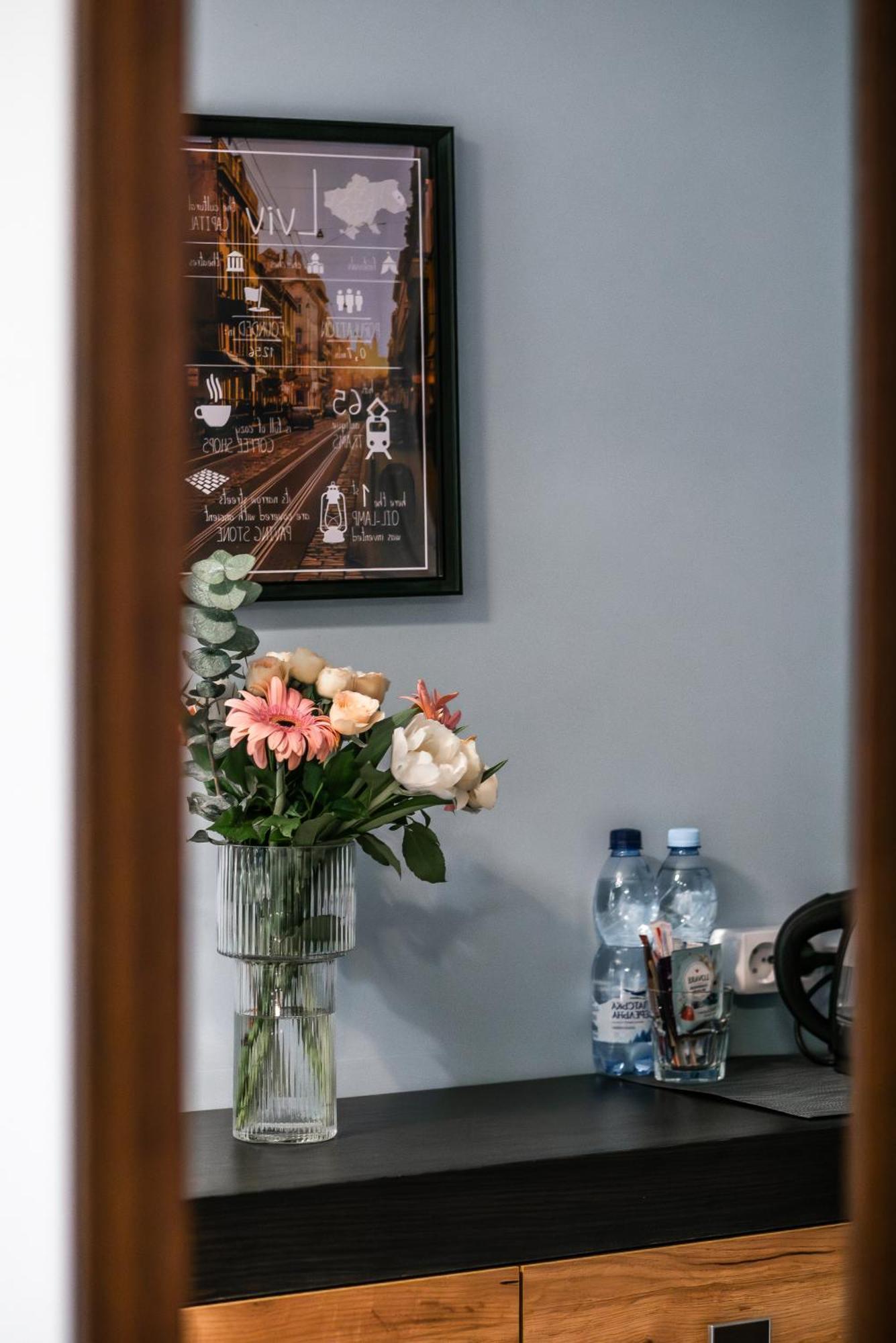 Gar'Is Hostel Lviv Extérieur photo